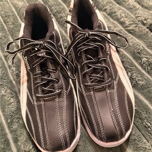 Dexter Black and White Bowling  Shoes